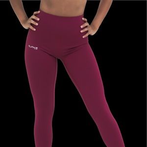 Alpha wear scrunched booty leggings